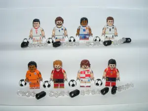 Lego Focista figurák Futball foci Rodrigo Lewandowski Virgil Kane Kroos Modric ÚJ - kép 5