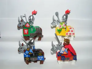 Lego Castle figurák katonák Thorpe Montagu Oroszlánszívű Richárd katona lovag 4+4 ló ÚJ - kép 5