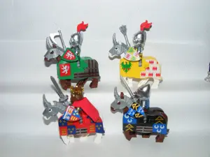 Lego Castle figurák katonák Thorpe Montagu Oroszlánszívű Richárd katona lovag 4+4 ló ÚJ - kép 4