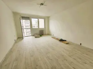 Kiskunhalas Bocskai utcán felújított 2 szobás erkélyes lakás eladó! - kép 3