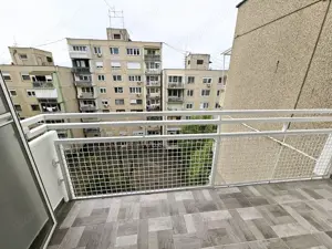 Kiskunhalas Bocskai utcán felújított 2 szobás erkélyes lakás eladó! - kép 10