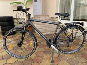 Cyco 28-as aluvázas agydinamós minőségi Trekking kerékpár 52cm - kép 7