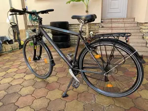 Cyco 28-as aluvázas agydinamós minőségi Trekking kerékpár 52cm - kép 6