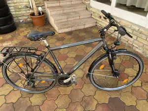 Cyco 28-as aluvázas agydinamós minőségi Trekking kerékpár 52cm - kép 9