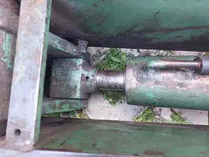 Emelő 10 t vastag 1 cm váz 130 cm hossz a kar legmagasabb pontja 55 cm. Olajpumpa jó de a munka heng - kép 6