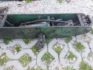 Emelő 10 t vastag 1 cm váz 130 cm hossz a kar legmagasabb pontja 55 cm. Olajpumpa jó de a munka heng - kép 9