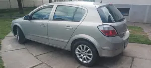 Opel Astra H 1.6 Essentia eladó!! - kép 4
