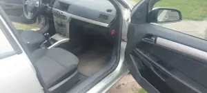 Opel Astra H 1.6 Essentia eladó!! - kép 6
