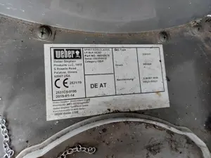 Weber Spirit Classic E-210 gázgrill használt de jó állapotban egy takaritás ráfér de ezért ennyi elc - kép 2