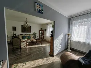 Vác központjában 96 m2-es három szobás szép lakás eladó! - kép 5