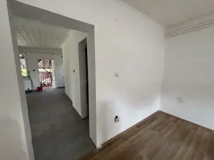 Polgáron 3 szobás, felújított családiház eladó!  - kép 11