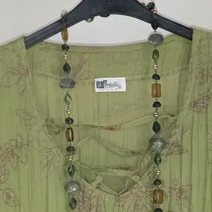 Antiallergén zöld hosszú nyaklánc eladó, ÚJ! - kép 3