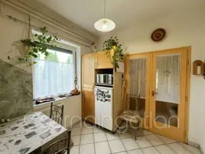 Fertőrákos - beépített tetőterű, 2 lakrészes ház eladó - kép 6