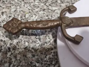Díszes kis rézkard falidísz vagy levélbontó 35cm 15000ft óbuda hagyatékból került hozzám elmondás sz - kép 2