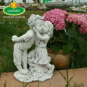 Kerti szobor puszilkodó gyerekek - kép 4