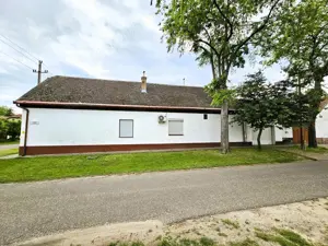 Kiskunhalas Felsőváros   2 generációs családi ház eladó! - kép 14