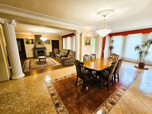 Kiskunhalas, exkluzív, medencés családi ház teljes bútorzattal eladó! - kép 4