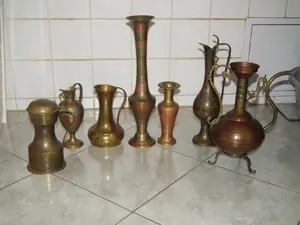 Réz tárgy kancsó kiöntő váza karaffa 5 db. egyben