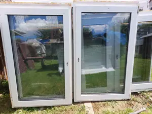 3 db műanyag bukó-nylló 2 réteg hőszigetelt üveg sz;88  m;139 cm kép szerinti állapot  egyben történ