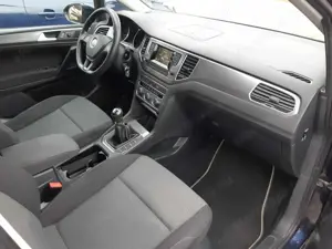  VOLKSWAGEN GOLF SPORTSVAN Golf Sportsvan VII 1.0 TSI 115 le. Alkalmi áron eladó!!!  Személyautó 201 - kép 5