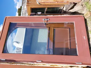 Egyben is 2 db hőszigetelt üveges fa mind 2 oldalt kilincses zárható aluminium küszöbős ,alul becsuk - kép 3