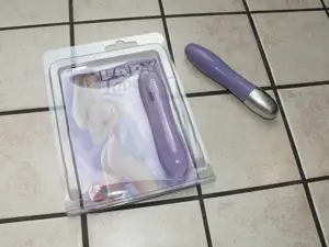 Lady Love lila színű vibrátor 11,5 cm hosszú - kép 4