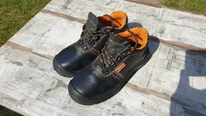 37-es Walker munkás cipő eladó - kép 2