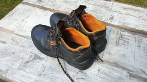 37-es Walker munkás cipő eladó - kép 3