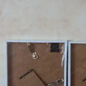 9 db. 10x15 cm-es fehér képkeret eladó, ÚJ! - kép 8