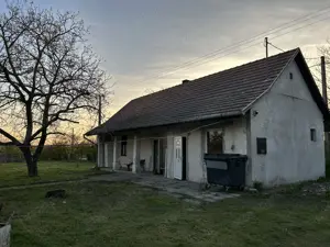 Önellátásra alkalmas tanya eladó Délegyházán