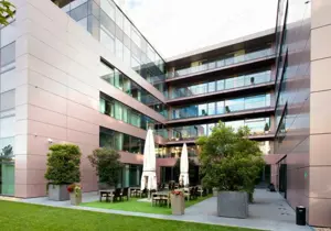 Budán Gazdagréten a BudaWest irodaházban igényes iroda kiadó! - kép 7