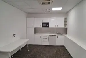 Budán Gazdagréten a BudaWest irodaházban igényes iroda kiadó! - kép 10