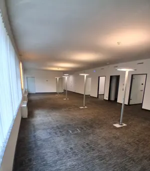 Budán Gazdagréten a BudaWest irodaházban igényes iroda kiadó! - kép 9