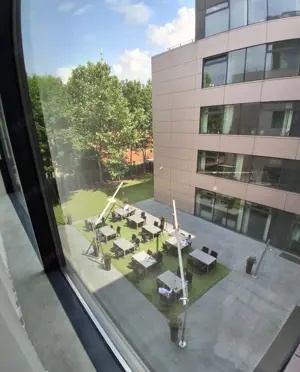 Budán Gazdagréten a BudaWest irodaházban igényes iroda kiadó! - kép 16