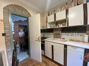 Kiskunhalas - Ó utcában 2 szobás rendezett kis kertes ház eladó! - kép 11