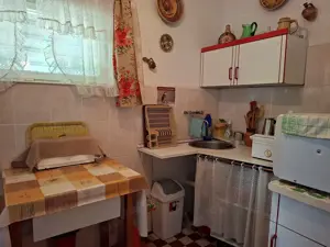 Lakitelek-Tőserdőben masszív téglaház, 371 nm-es gondozott telken eladó. - kép 5