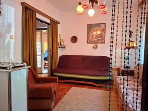 Lakitelek-Tőserdőben masszív téglaház, 371 nm-es gondozott telken eladó. - kép 3