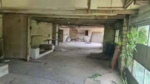 Tágas családi ház eladó Kálban   akár 3 generáció számára, vállalkozásra is tökéletes! - kép 4