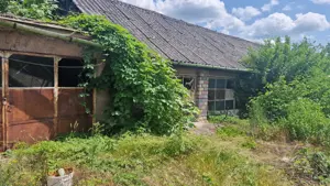 Tágas családi ház eladó Kálban   akár 3 generáció számára, vállalkozásra is tökéletes! - kép 2