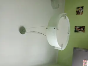     Modern csillár,normál foglalatos ledes izzókkal,pár éves szép állapotban átalakítás miatt eladó.