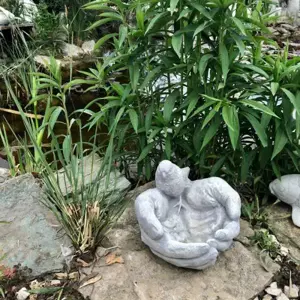 Madáritató - kéz madárral - kép 4