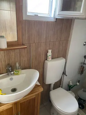 Épített konténerház terasszal  - kép 4