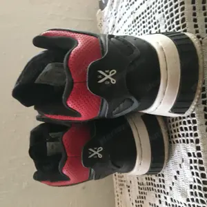 Dark cipo eladó.unisex.40.-es - kép 2