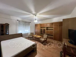 Pápa - 3 szoba nappalis családi ház eladó