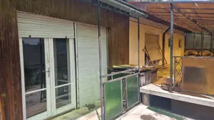 Tágas családi ház eladó Kálban   akár 3 generáció számára, vállalkozásra is tökéletes! - kép 9