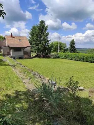 Balaton-felvidéki tanúhegyen erdős kis birtok eladó - kép 10