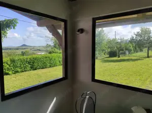 Balaton-felvidéki tanúhegyen erdős kis birtok eladó - kép 2