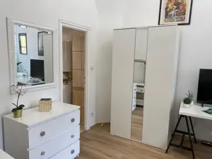 Kiadó napfényes lakás a belváros szívében   Veres Pálné utca - kép 5