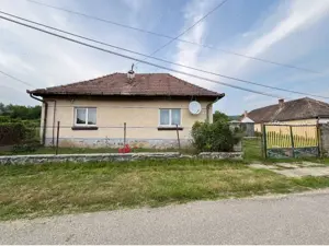 2677 Herencseny szabadság ut 4