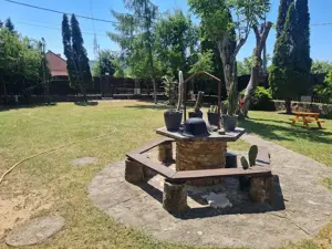 Pomázon gyönyörű nagy telken földszintes 4 szobás ház eladó! - kép 9